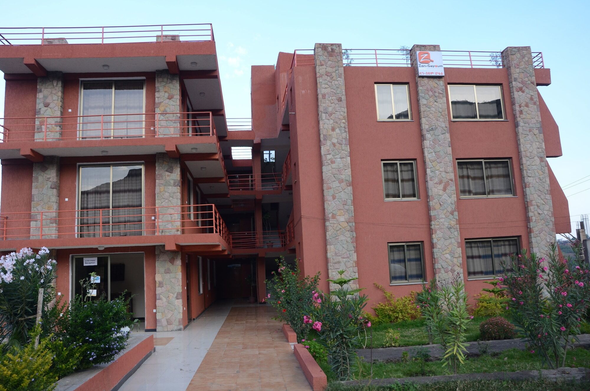 Zan-Seyoum Hotel Лалибэла Экстерьер фото